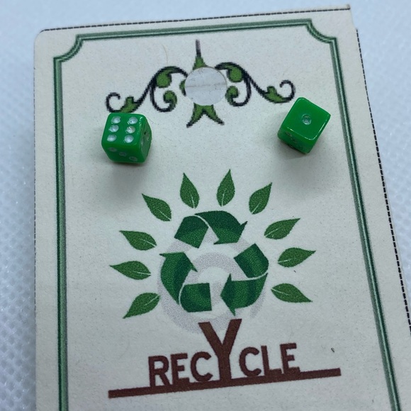 Handmade Dice Earrings - Picture 2 of 6